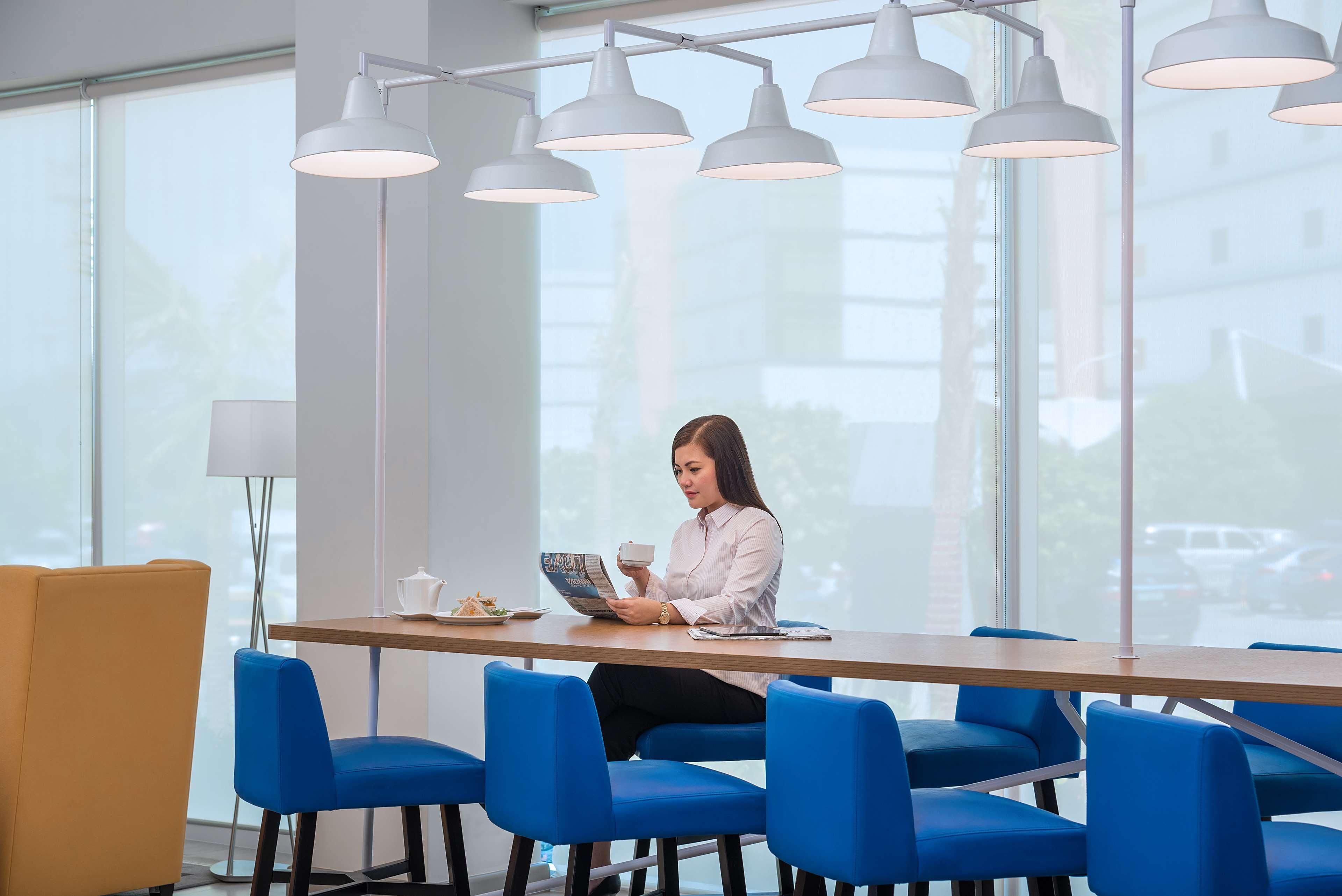 Hotel Park By Radisson Clark 4*